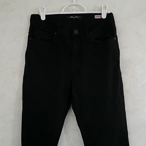 Size 28x32 Mavi Kendra Style Jeans in Double Black Tribeca